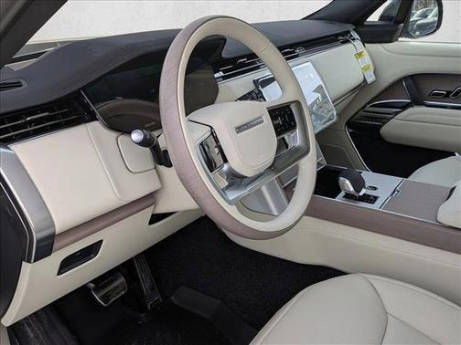 2026 Land Rover Range Rover P400 SE