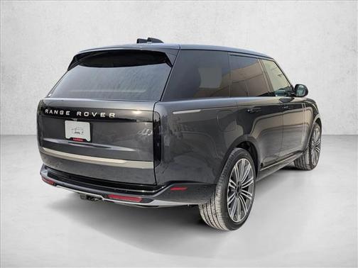 2026 Land Rover Range Rover P400 SE