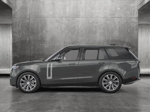 2025 Land Rover Range Rover P550e SE