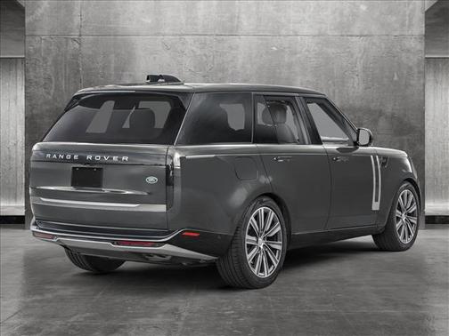 2025 Land Rover Range Rover P550e SE