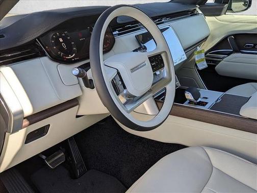 Constellation Blue SV Bespoke Ult Met Gloss 2026 Land Rover Range Rover P400 SE