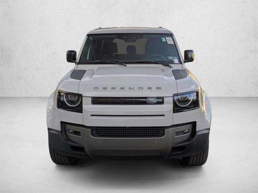 Borasco Grey Metallic 2026 Land Rover Defender S