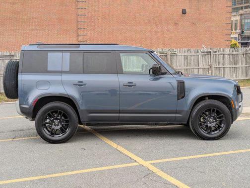 2025 Land Rover Defender 110 P300