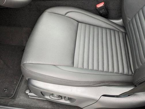 2025 Land Rover Discovery Sport S