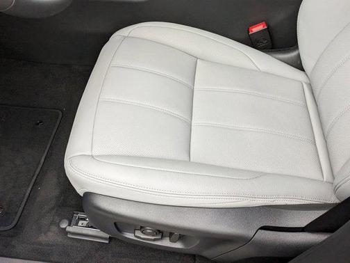 2025 Land Rover Range Rover Evoque Core S