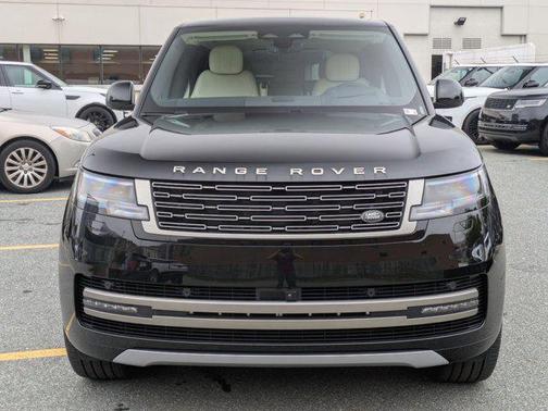 Santorini Black Metallic 2026 Land Rover Range Rover P530 SE 7 Seat