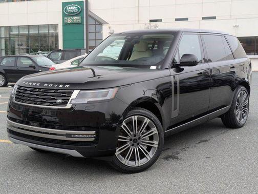 Santorini Black Metallic 2026 Land Rover Range Rover P530 SE 7 Seat