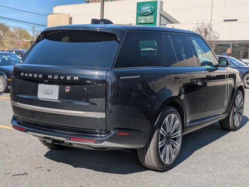 2026 Land Rover Range Rover P400 SE