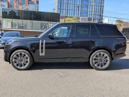 2026 Land Rover Range Rover P400 SE