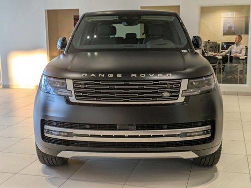 2026 Land Rover Range Rover P400 SE