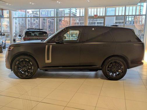 2026 Land Rover Range Rover P400 SE