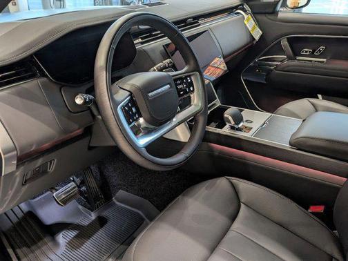 2026 Land Rover Range Rover P400 SE