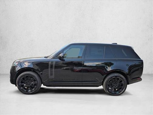Obsidian Black SV Bespoke Ultra Metallic Gloss 2026 Land Rover Range Rover P530 SE