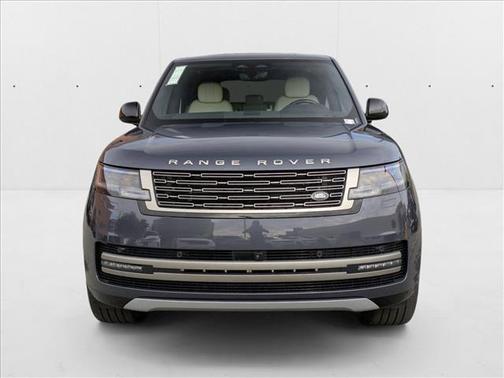 2025 Land Rover Range Rover P400 SE