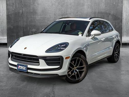 2022 Porsche Macan Base