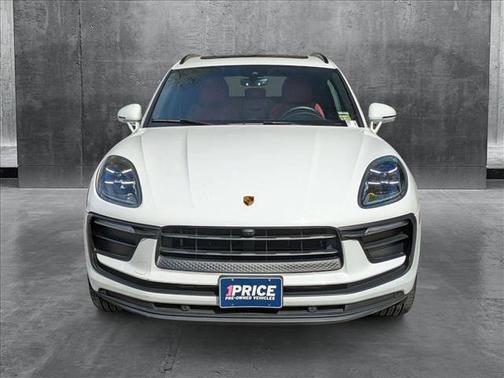 2022 Porsche Macan Base
