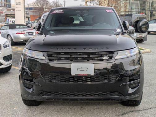 2025 Land Rover Range Rover Sport SE