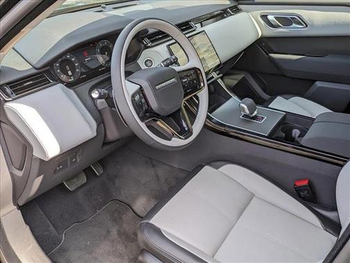 2025 Land Rover Range Rover Velar P250 SE R-Dynamic