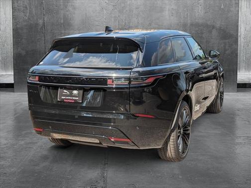 2025 Land Rover Range Rover Velar P250 SE R-Dynamic