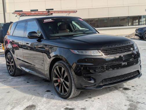 2025 Land Rover Range Rover Sport SE