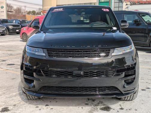 2025 Land Rover Range Rover Sport SE