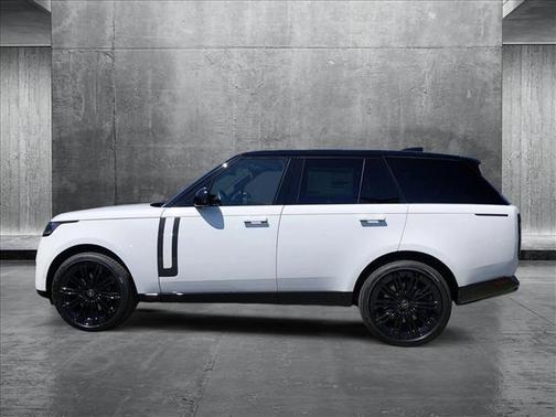 2025 Land Rover Range Rover P530 SE