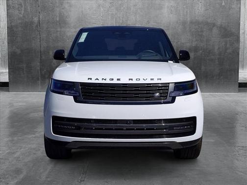 2025 Land Rover Range Rover P530 SE