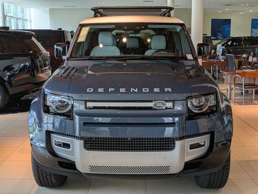 2025 Land Rover Defender 110 P300
