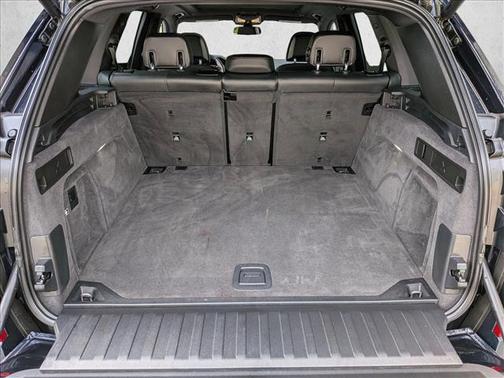 Carbon Black Metallic 2022 BMW X5 M50i