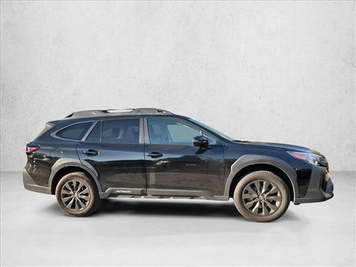 Crystal Black Silica 2023 Subaru Outback Onyx Edition