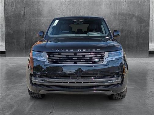 2025 Land Rover Range Rover P400 SE 7 Seat