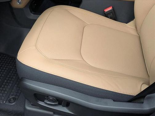 2026 Land Rover Defender 110 V8