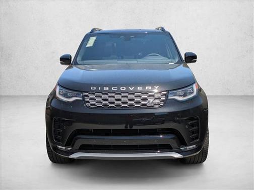 Santorini Black Metallic 2026 Land Rover Discovery Gemini Edition