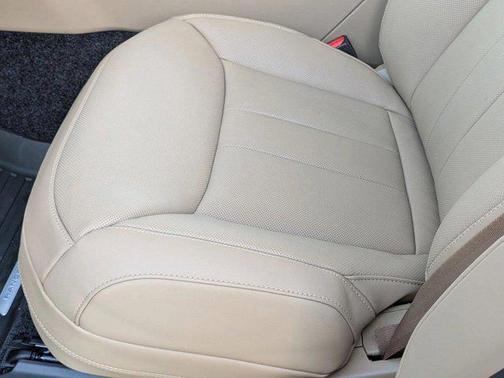 Santorini Black Metallic 2026 Land Rover Range Rover P530 SE 7 Seat