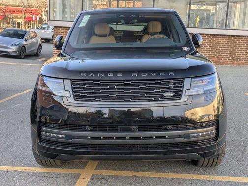 2026 Land Rover Range Rover P530 SE 7 Seat