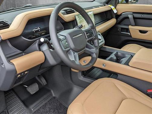 2025 Land Rover Defender 110 P300