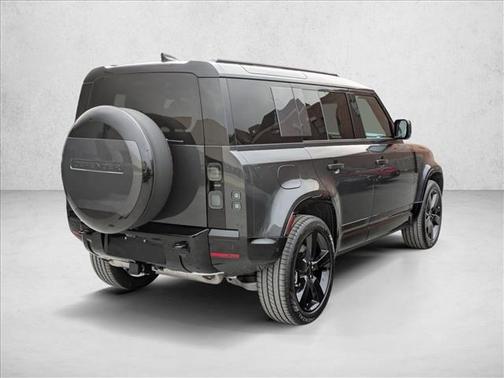 2026 Land Rover Defender P400 X-Dynamic SE
