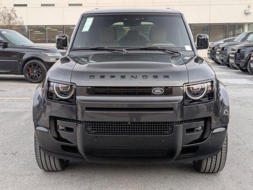 2026 Land Rover Defender P400 X-Dynamic SE