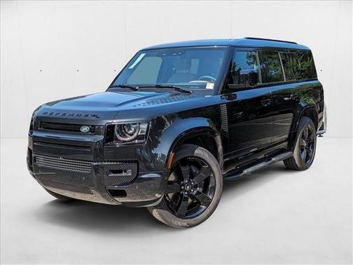 2025 Land Rover Defender 130 P400 X-Dynamic SE