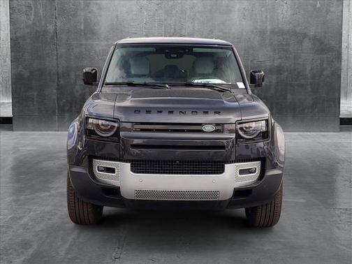 2025 Land Rover Defender 110 P300