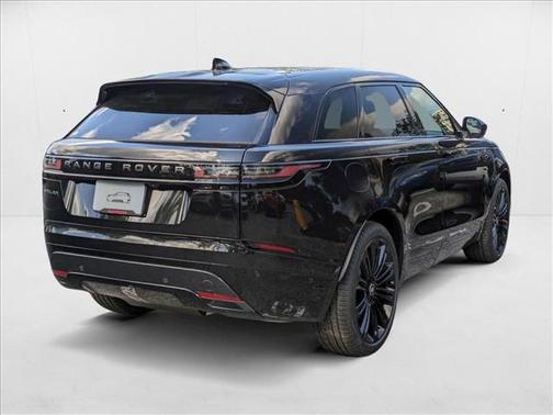 2026 Land Rover Range Rover Velar P250 SE R-Dynamic