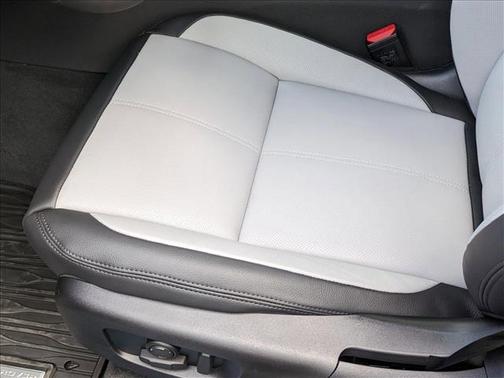 2026 Land Rover Range Rover Velar P250 SE R-Dynamic