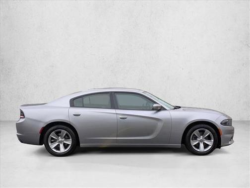2017 Dodge Charger SXT