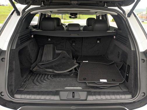2024 Land Rover Range Rover Sport SE