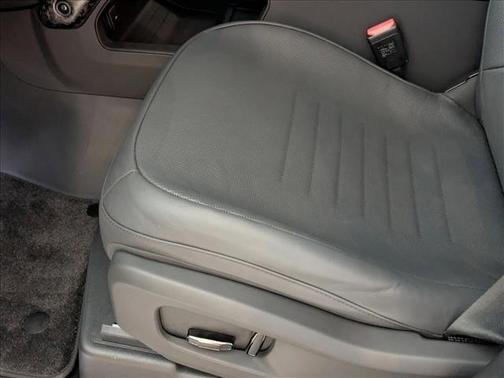 2026 Land Rover Defender OCTA