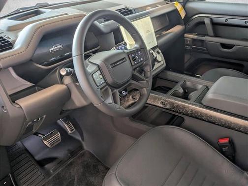 2026 Land Rover Defender OCTA