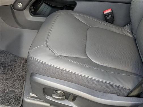 2026 Land Rover Defender 110 V8