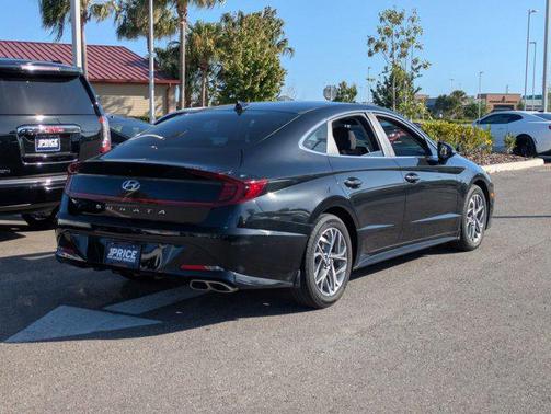 Phantom Black 2022 Hyundai SONATA SEL