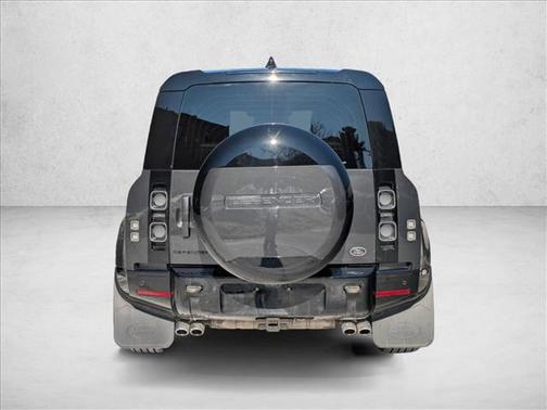 2023 Land Rover Defender V8