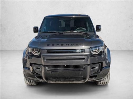 2023 Land Rover Defender V8